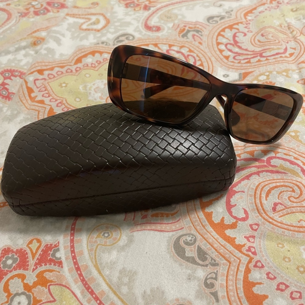 Brand new Cole Haan sunglasses w case